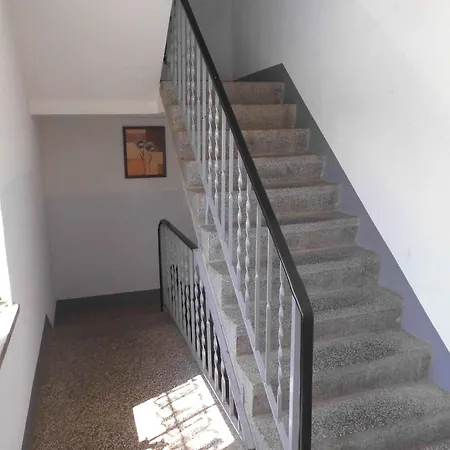 4 Apartment